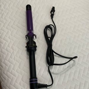 Hot tools brand new curling iron.